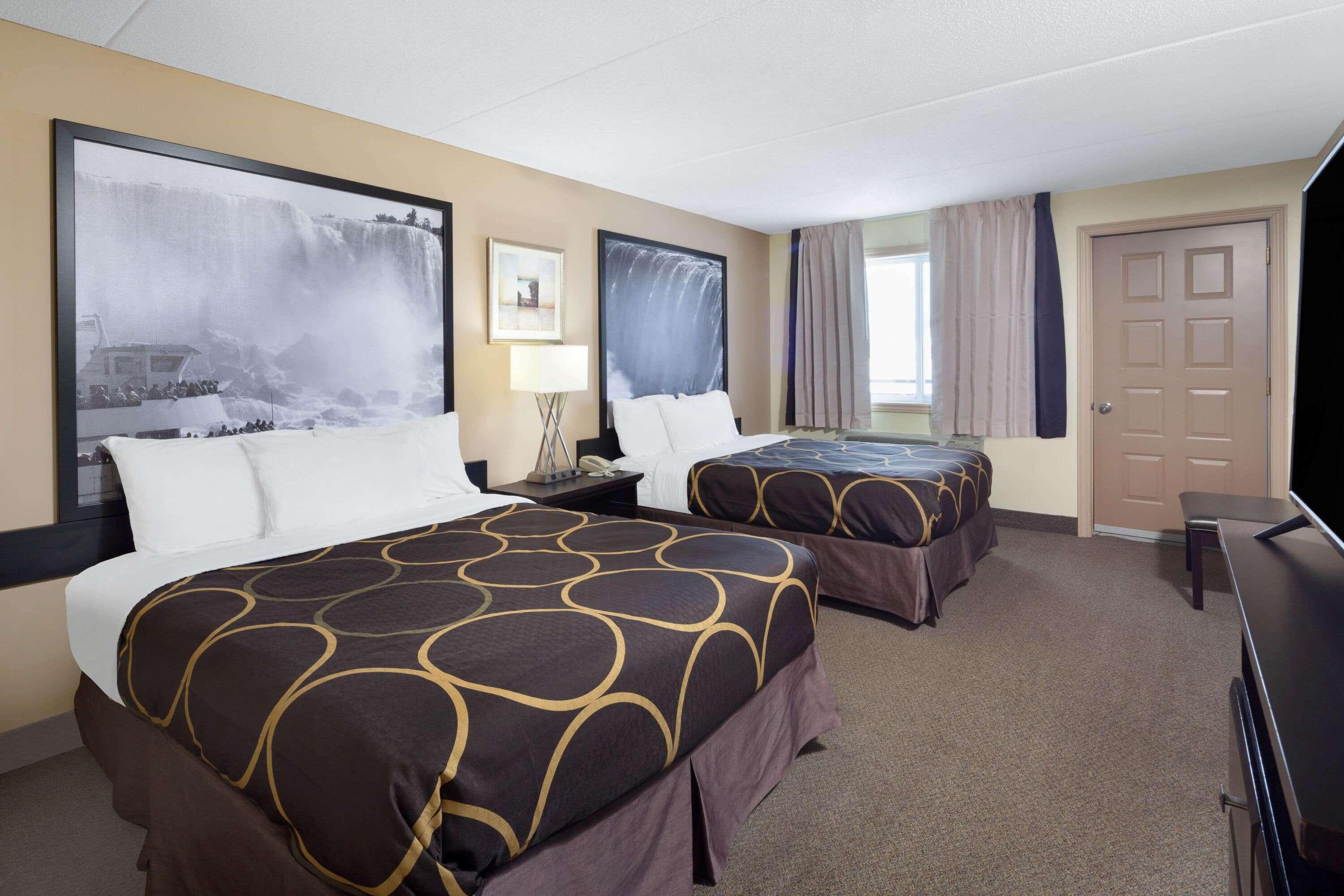 Super 8 By Wyndham Niagara Falls By The Falls Zewnętrze zdjęcie