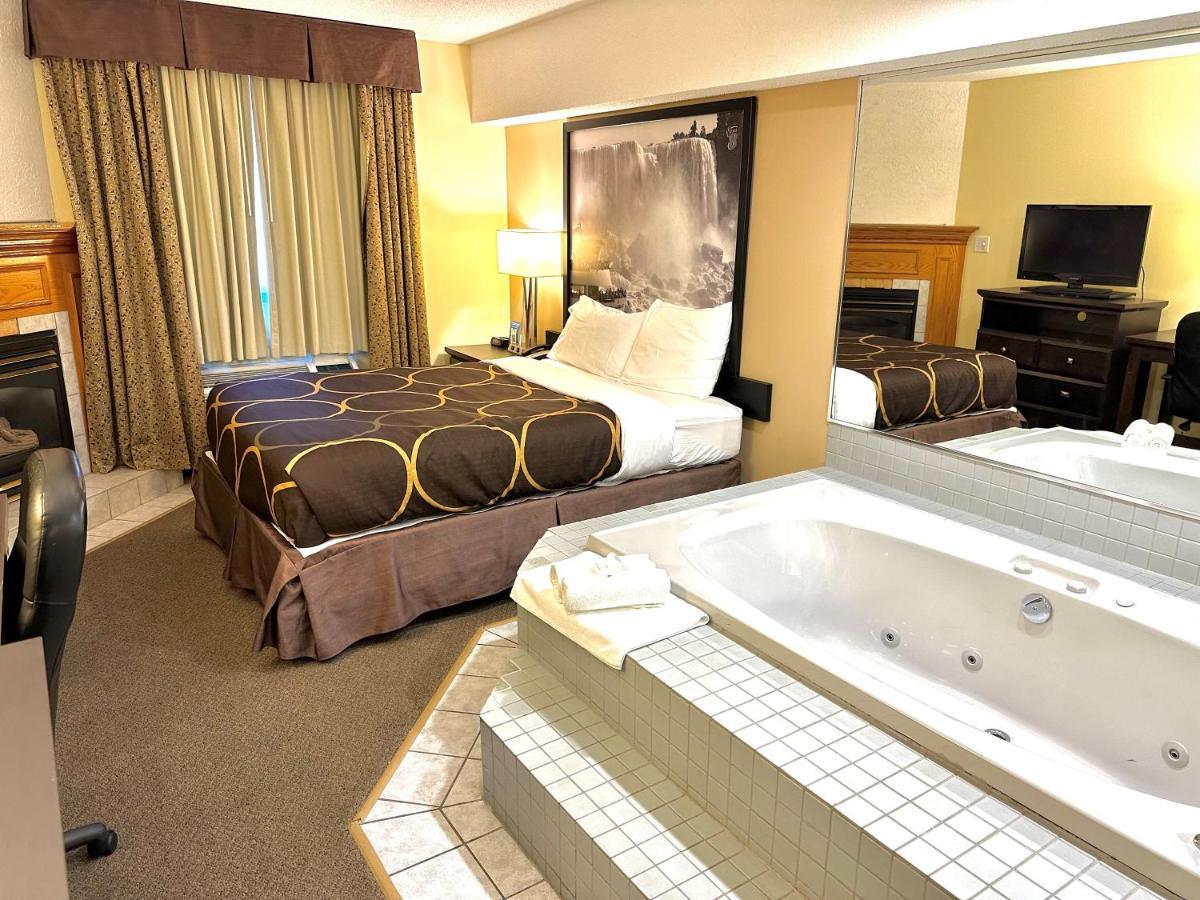 Super 8 By Wyndham Niagara Falls By The Falls Zewnętrze zdjęcie