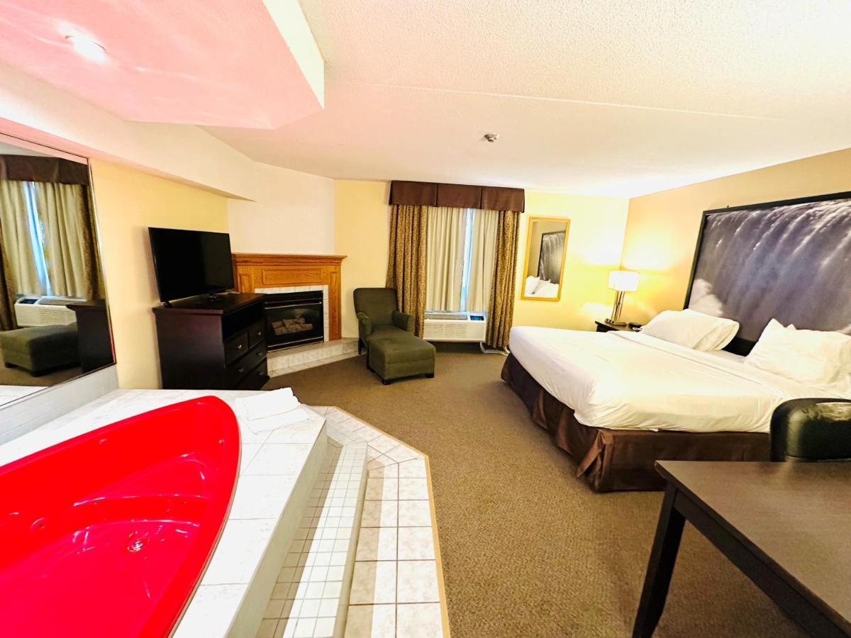Super 8 By Wyndham Niagara Falls By The Falls Zewnętrze zdjęcie